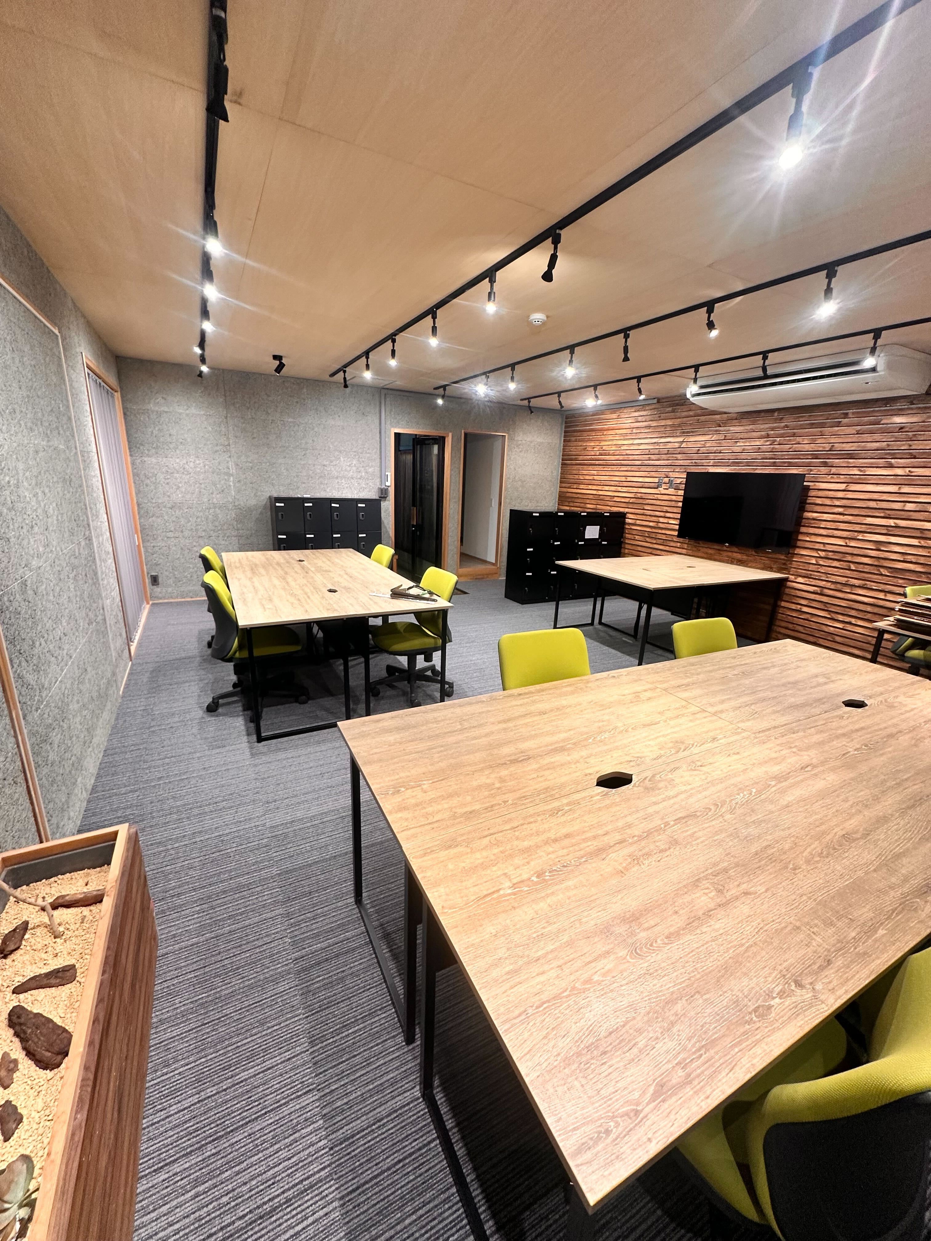 埼玉県深谷市の工務店が施工したモダンなオフィスの内装