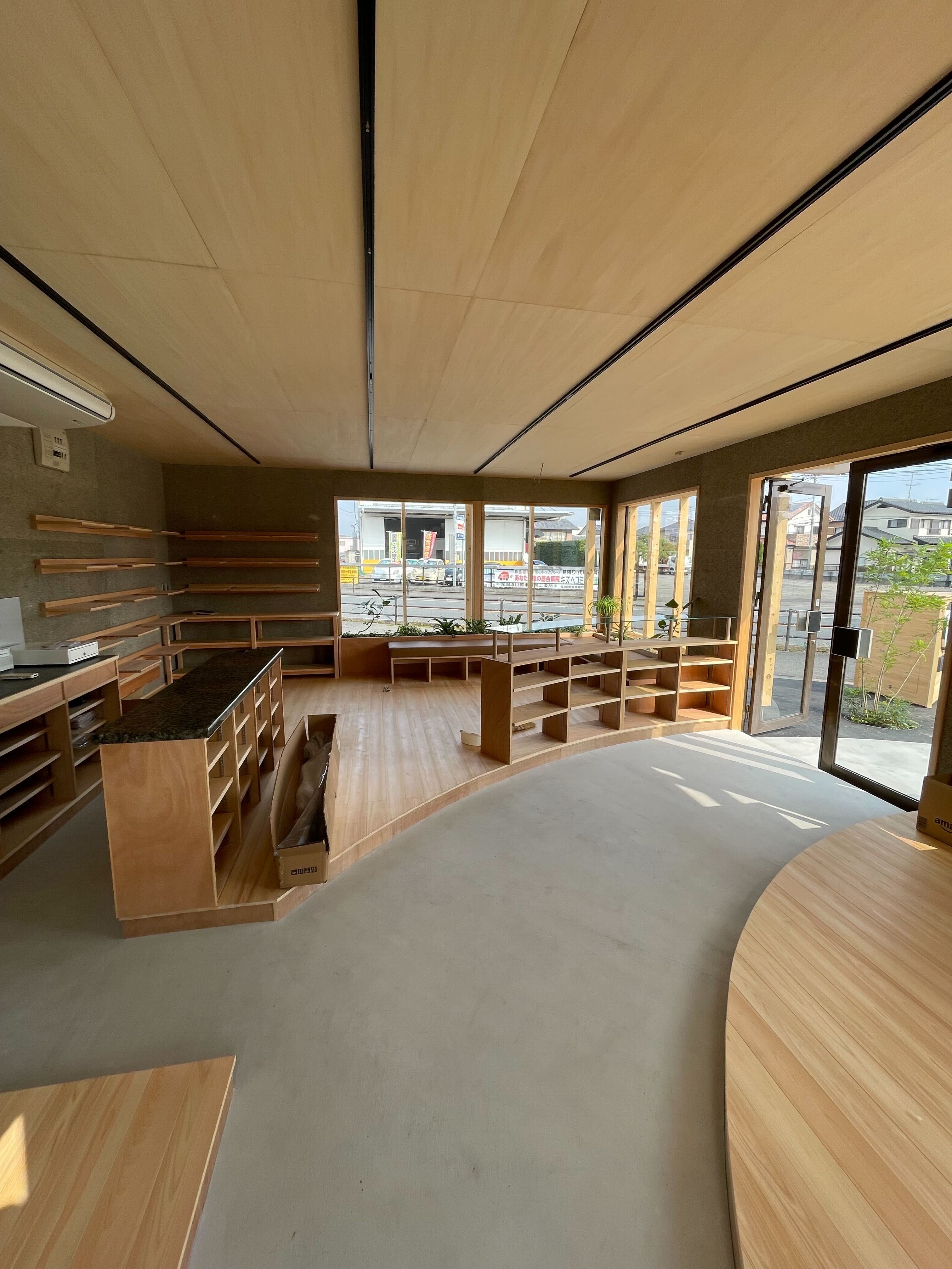 埼玉県深谷市の工務店が手掛けた温かみのある店舗デザイン